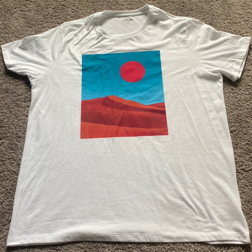 Old Navy Graphic Tee